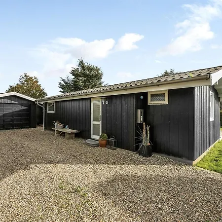 Florina - 700m From The Sea By Interhome